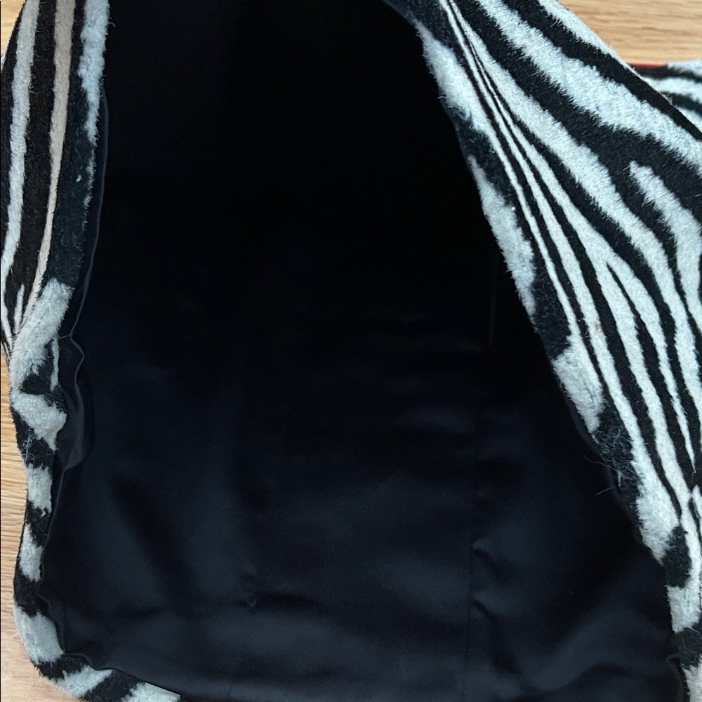 Chic Zebra Pattern Mini Skirt - Picture 14 of 14